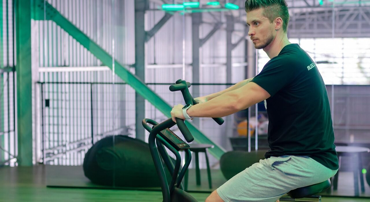 exercise bicycle g8fb168b58 1280