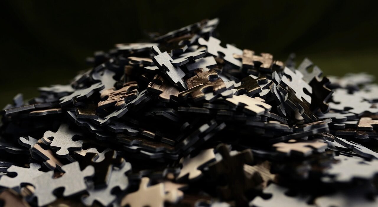 Aşkı Birleştirin: Çift Olarak Yapılacak En İyi 1000 Parça Puzzle Modelleri