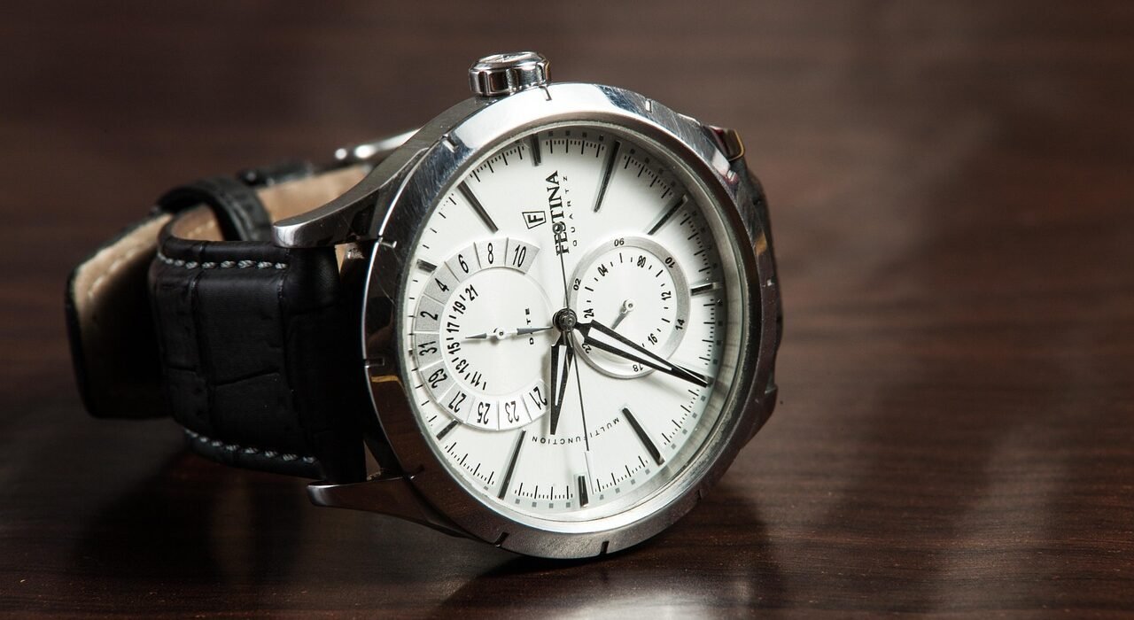 wristwatch gfbe5789d3 1280